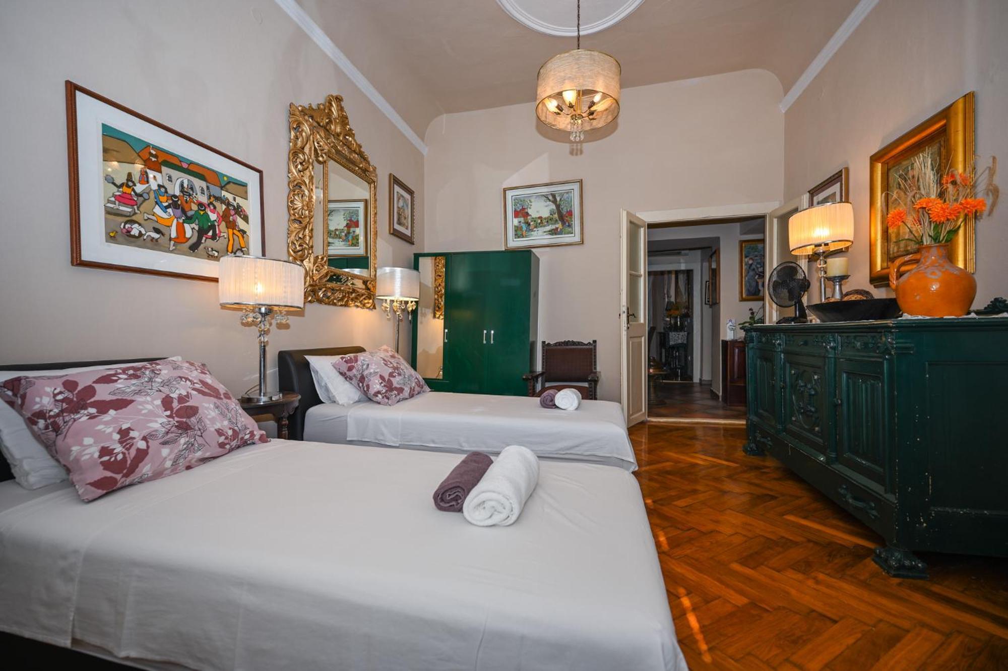 Large Three Bedroom, Center Of Old Town Dubrovnik Buitenkant foto